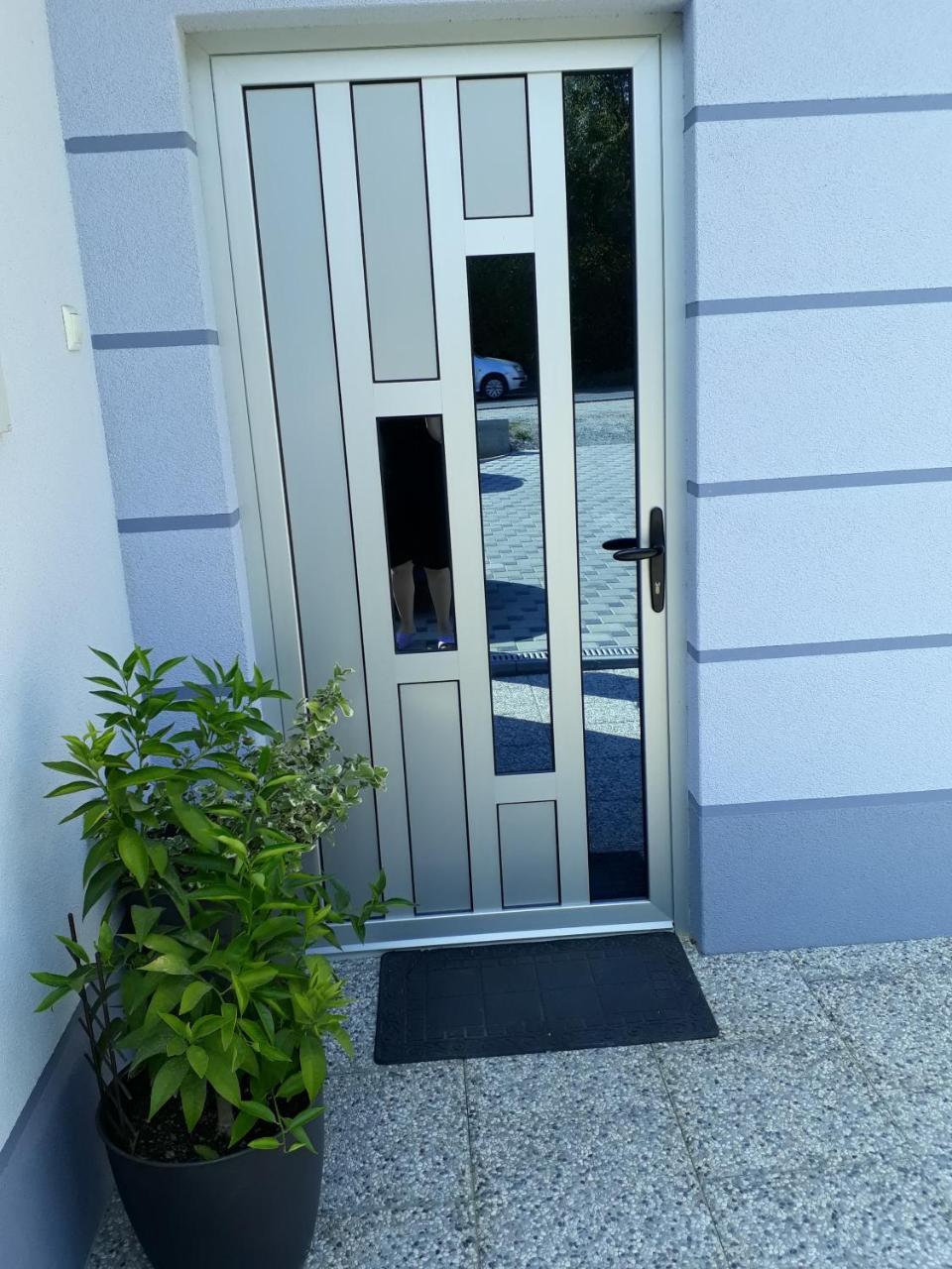 Private Home Rifat Dubrave Gornje 外观 照片